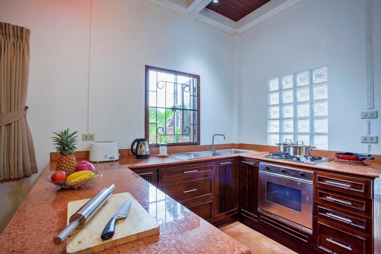 Traditional Thai Villa Nikkie In Tropical Nature, 4Br & Pool, Near Rawai Beach Nai Harn Exterior photo